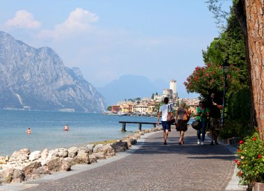 foto di malcesine sul lago di garda